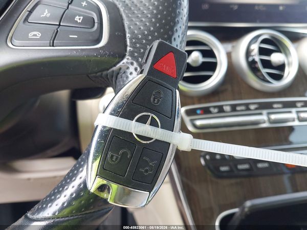 2018 MERCEDES-BENZ GLC 300 4MATIC