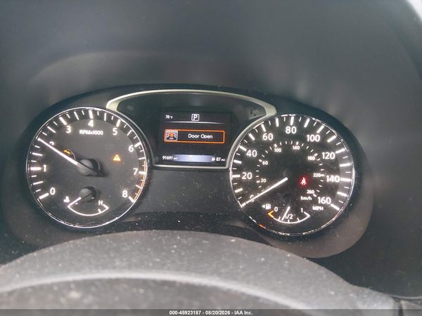 2019 NISSAN PATHFINDER S