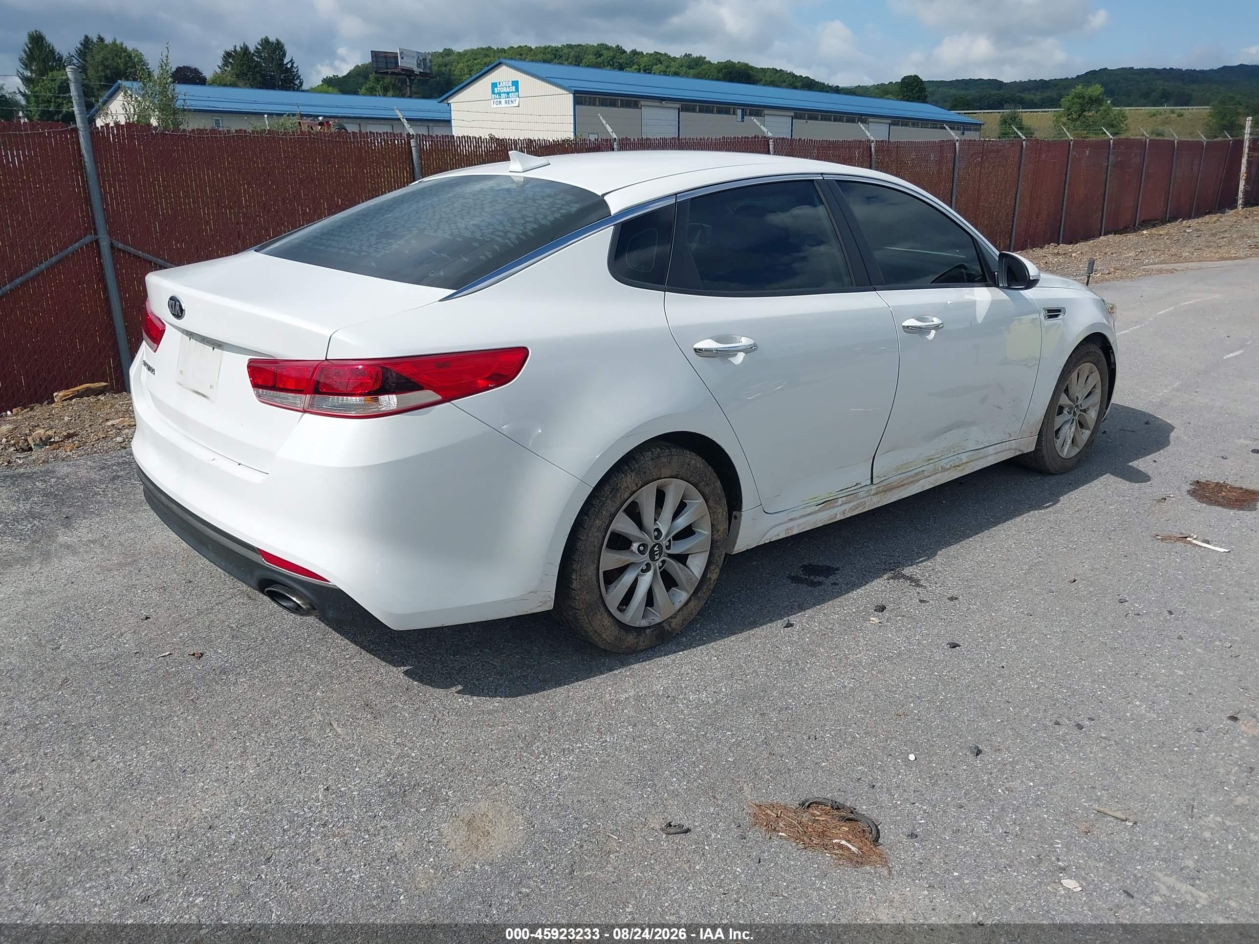 2017 KIA OPTIMA LX — I4