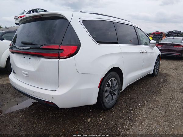 2021 CHRYSLER PACIFICA — I4