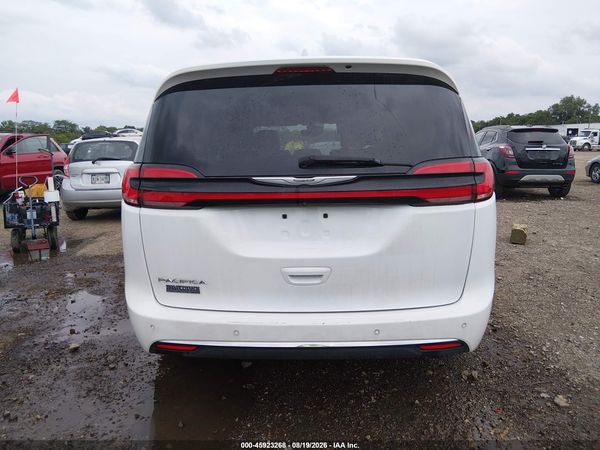 2021 CHRYSLER PACIFICA TOURING L — I119