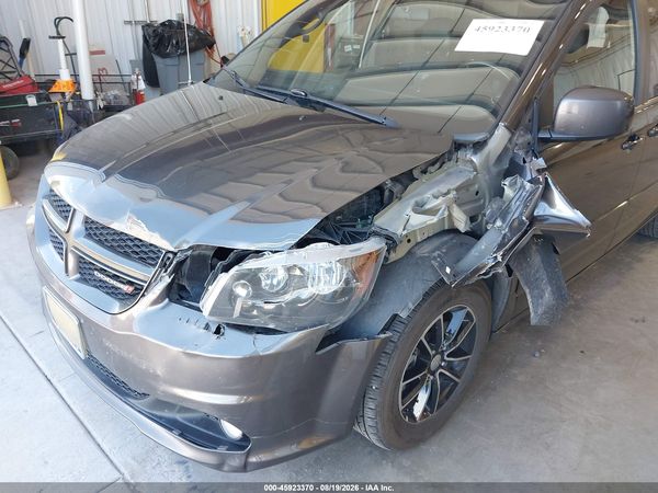 2016 DODGE GRAND CARAVAN R/T