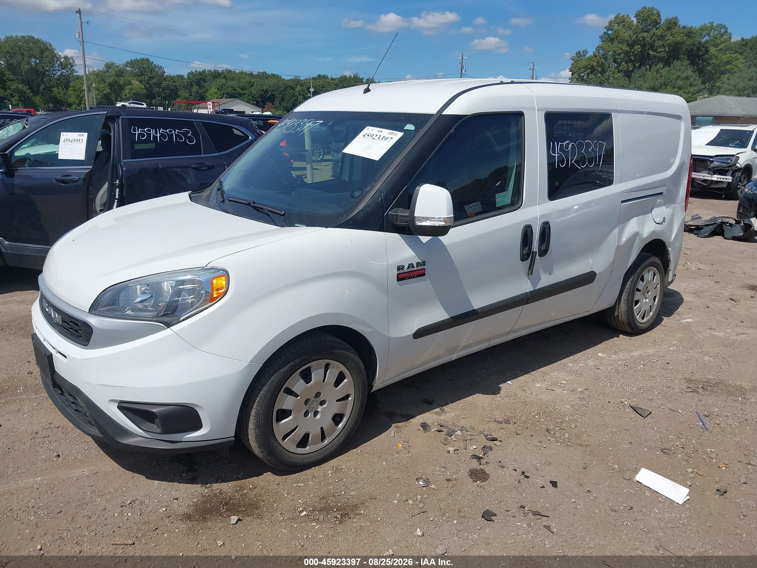 2021 RAM PROMASTER CITY TRADESMAN SLT — I2