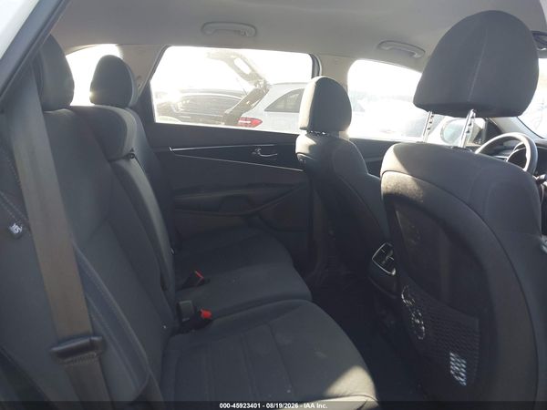 2019 KIA SORENTO 2.4L LX