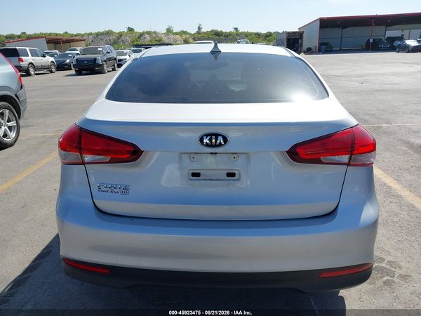 2017 KIA FORTE LX