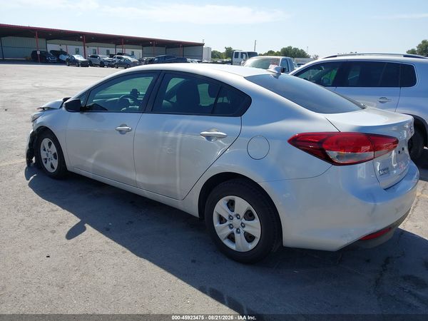 2017 KIA FORTE LX