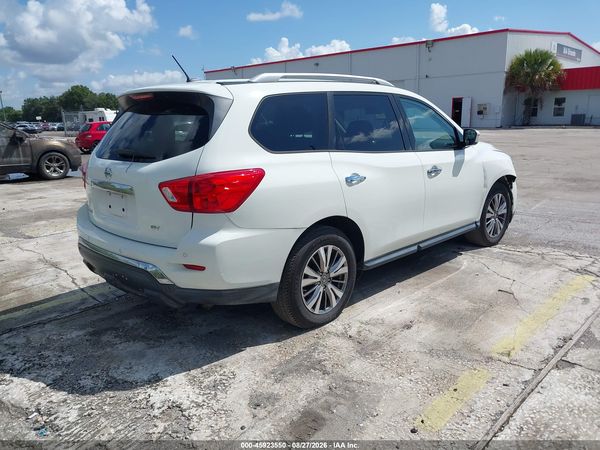 2018 NISSAN PATHFINDER SV