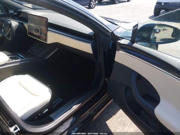 2022 TESLA MODEL S — I5