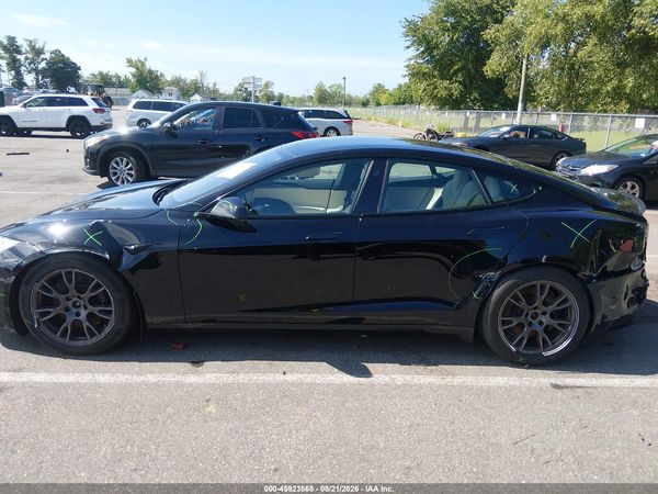 2022 TESLA MODEL S — I6