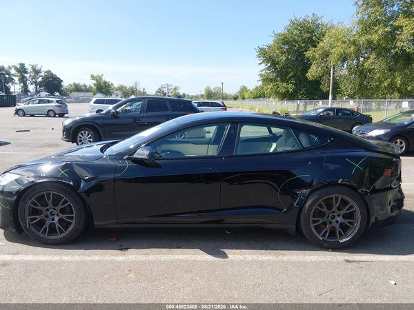 2022 TESLA MODEL S — I117