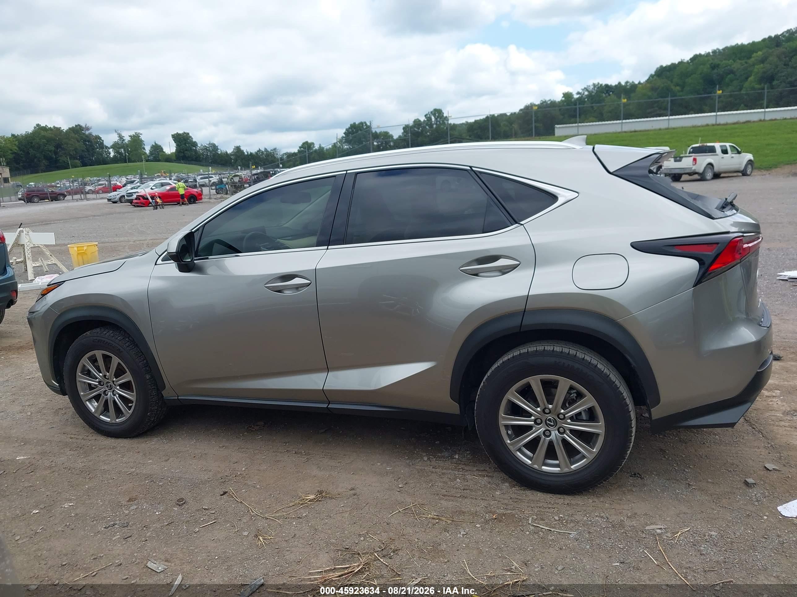 2021 LEXUS NX 300 300 Comfort