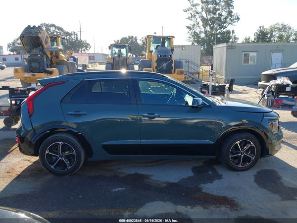 2023 KIA NIRO SX