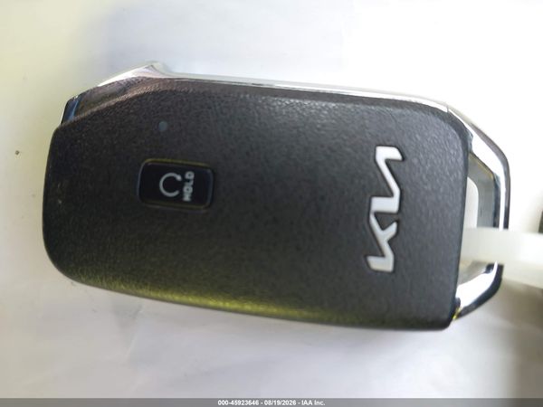 2023 KIA NIRO SX