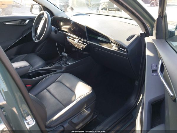 2023 KIA NIRO SX
