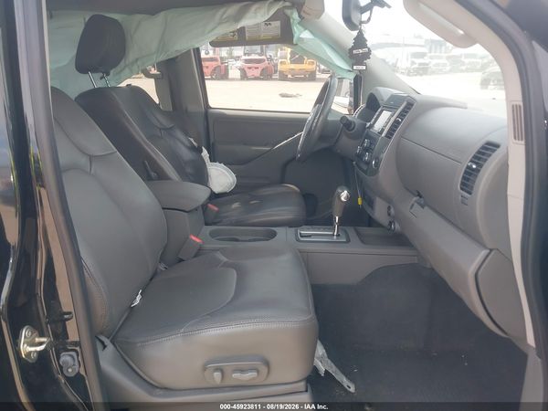 2019 NISSAN FRONTIER SL