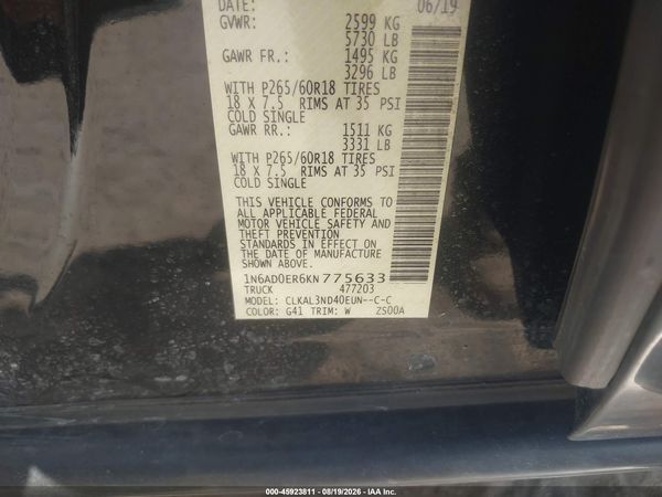 2019 NISSAN FRONTIER SL