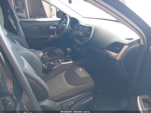 2018 JEEP CHEROKEE LATITUDE FWD