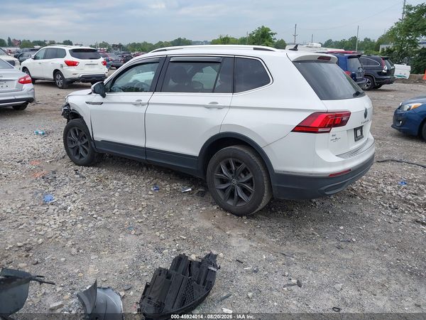 2023 VOLKSWAGEN TIGUAN 2.0T SE — I3