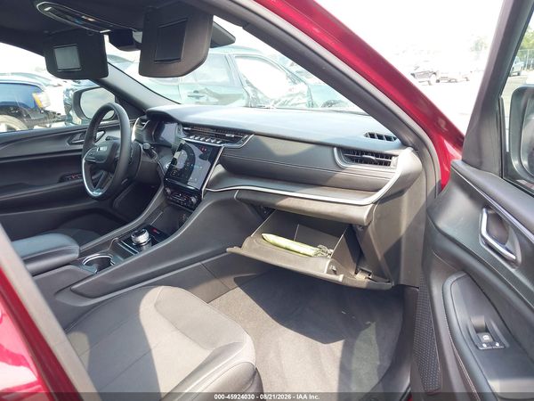 2024 JEEP GRAND CHEROKEE L LAREDO 4X2