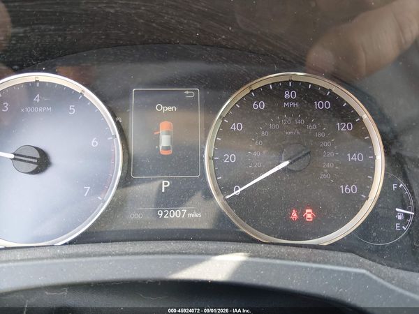 2017 LEXUS IS 200T — I7