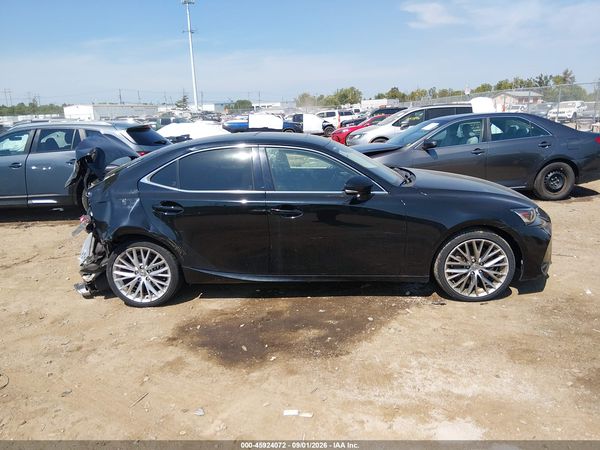 2017 LEXUS IS 200T — I116