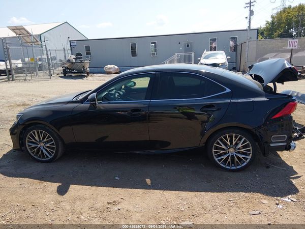 2017 LEXUS IS 200T — I117