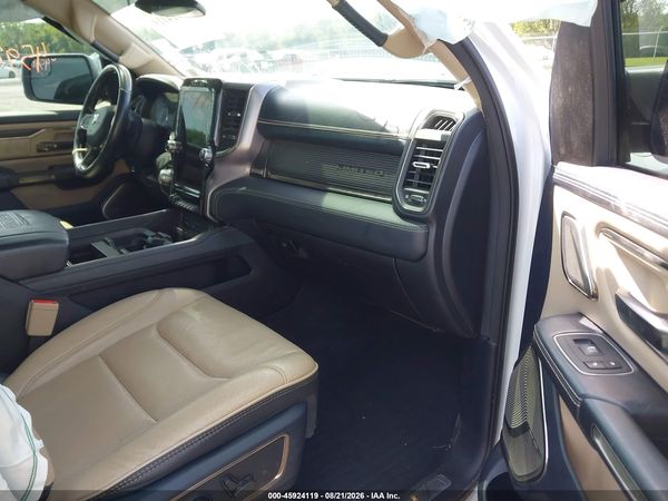 2019 RAM 1500 LIMITED  4X4 5'7 BOX