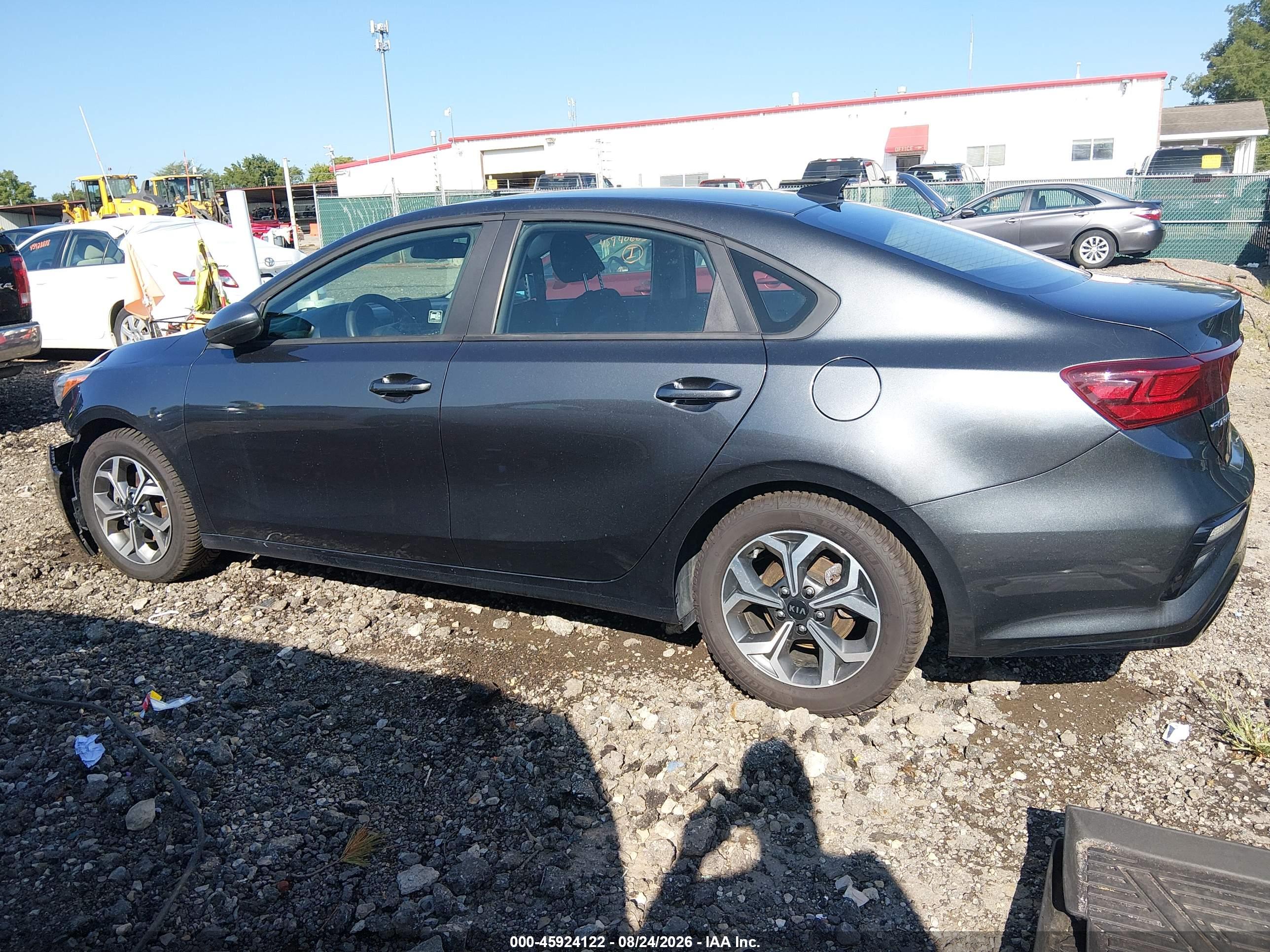 2021 KIA FORTE LXS