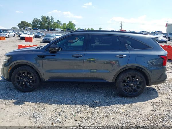 2022 KIA SORENTO SX