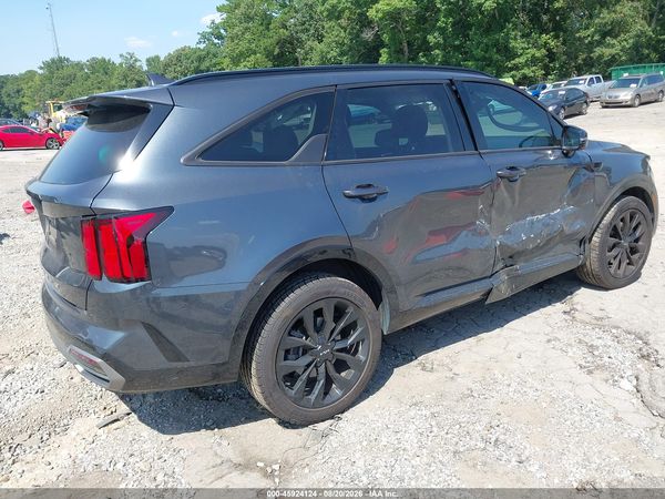 2022 KIA SORENTO SX