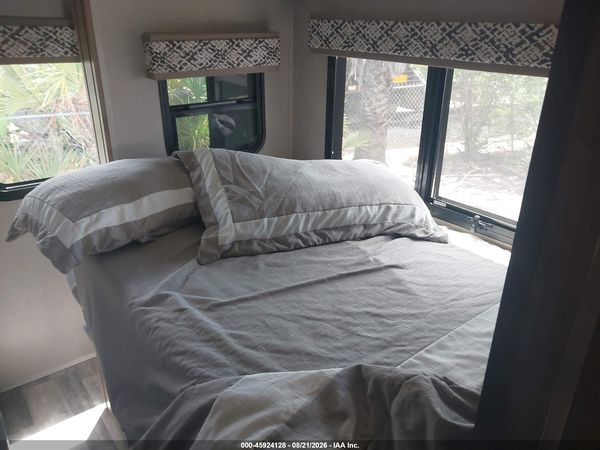 2019 MERCEDES-BENZ SPRINTER 4500 STANDARD ROOF V6