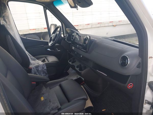 2019 MERCEDES-BENZ SPRINTER 4500 STANDARD ROOF V6