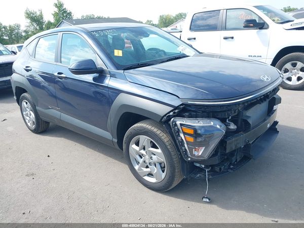 2024 HYUNDAI KONA SE
