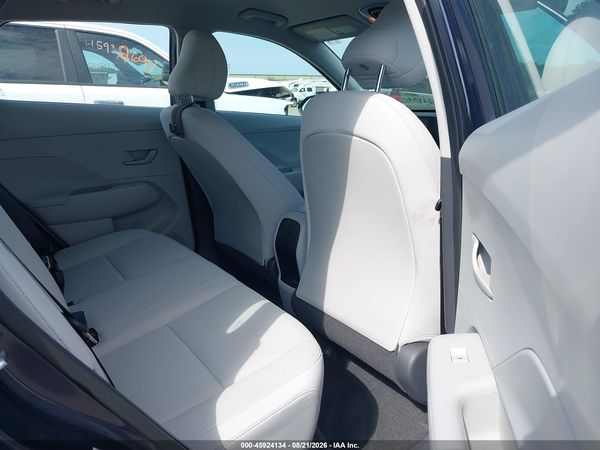 2024 HYUNDAI KONA SE