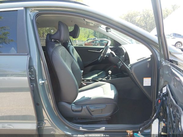 2025 KIA NIRO EX