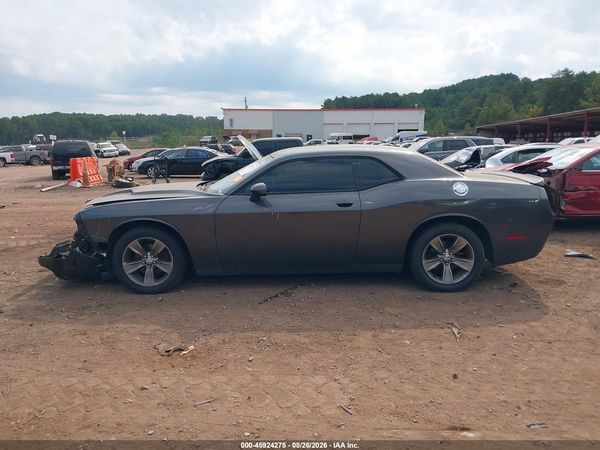 2016 DODGE CHALLENGER SXT — I117