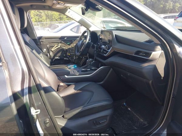 2020 TOYOTA HIGHLANDER HYBRID XLE