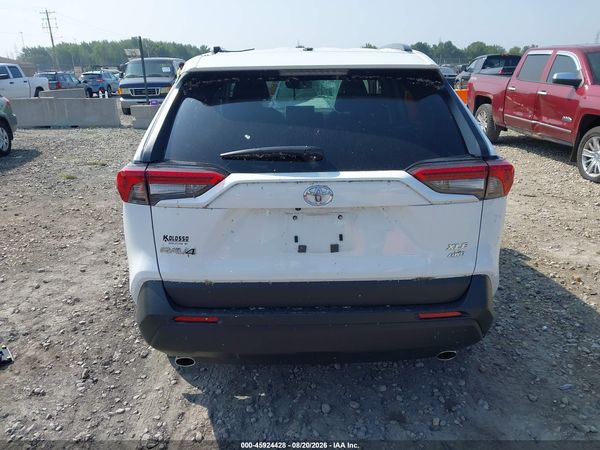 2025 TOYOTA RAV4 XLE