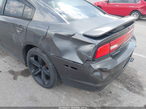 2014 DODGE CHARGER SE — I6
