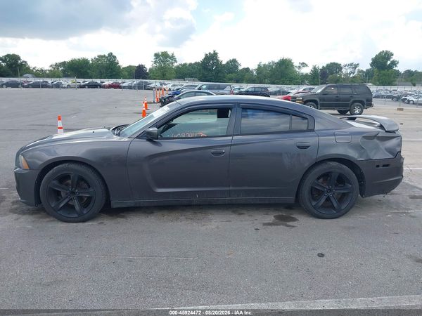 2014 DODGE CHARGER SE — I117