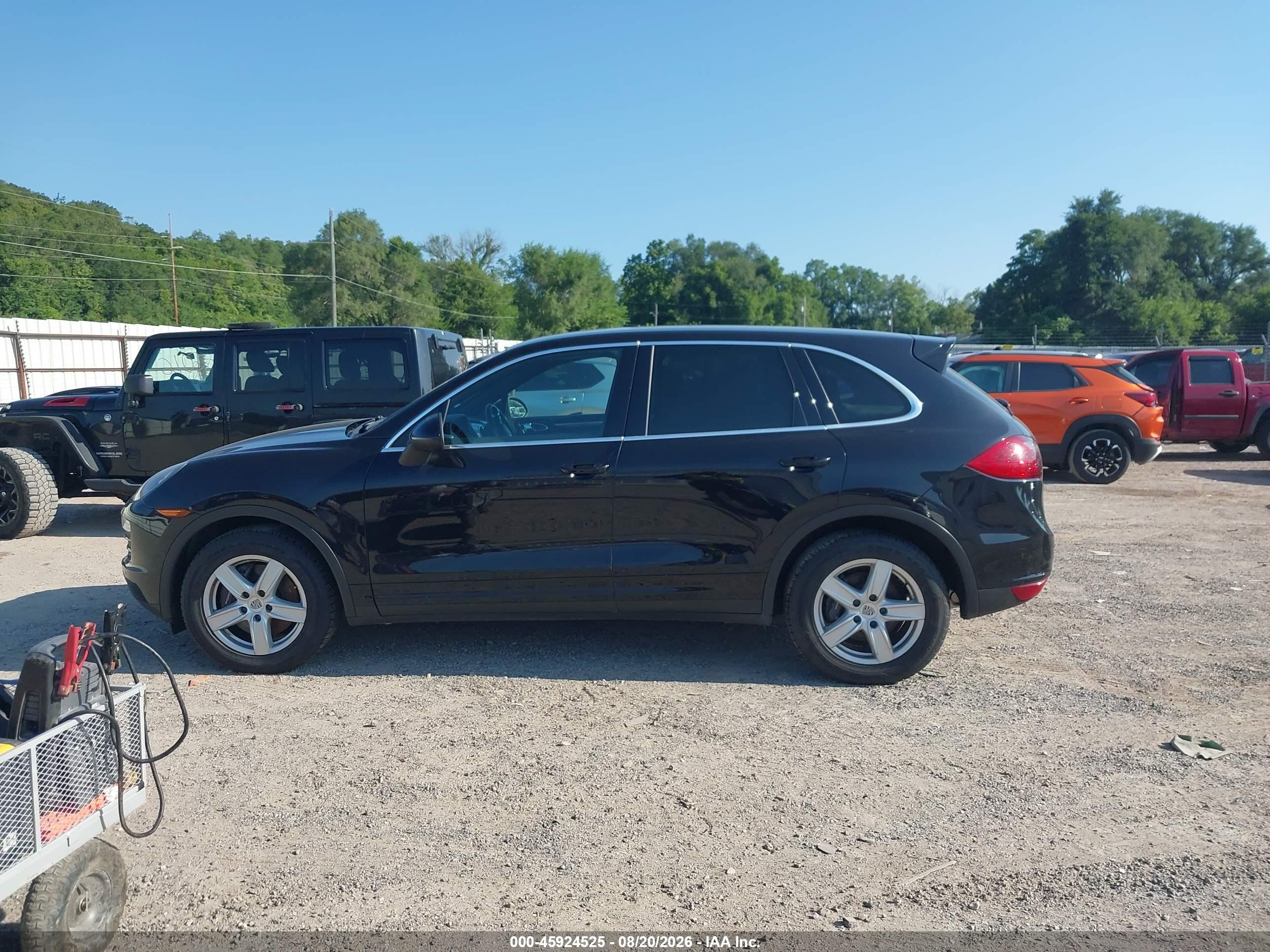 2012 PORSCHE CAYENNE