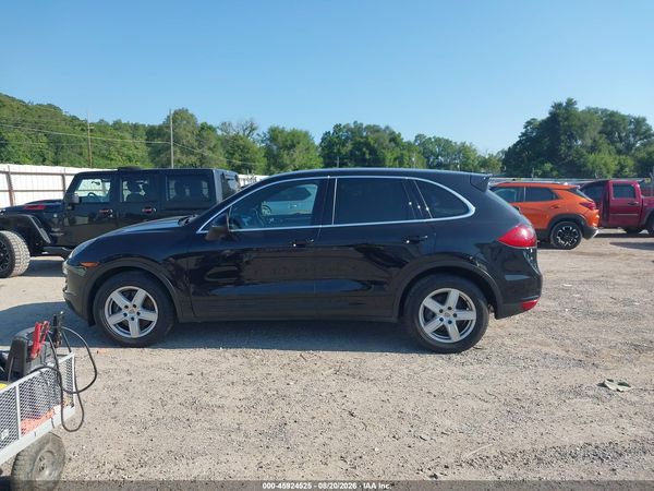 2012 PORSCHE CAYENNE