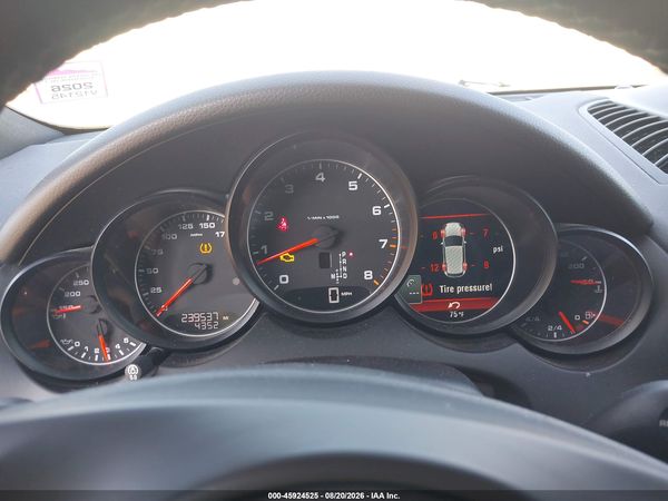 2012 PORSCHE CAYENNE
