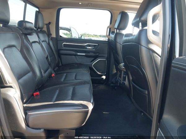 2019 RAM 1500 LARAMIE  4X4 6'4 BOX