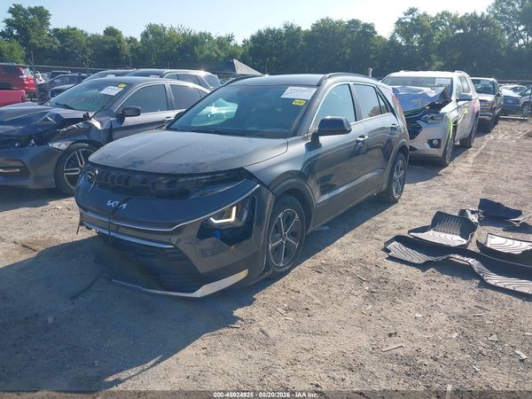 2024 KIA NIRO EX