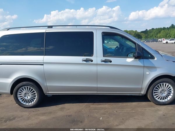 2018 MERCEDES-BENZ METRIS