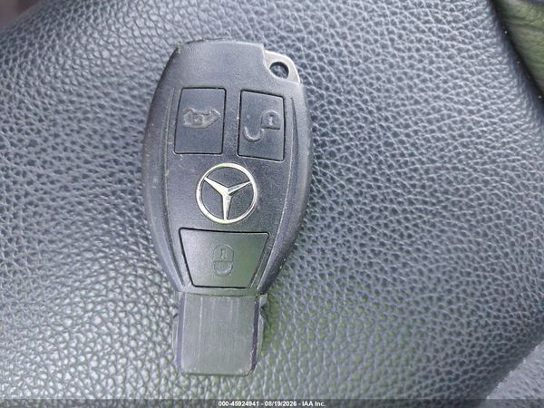 2018 MERCEDES-BENZ METRIS