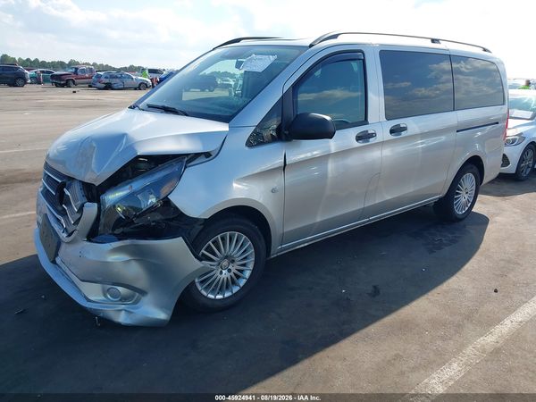 2018 MERCEDES-BENZ METRIS
