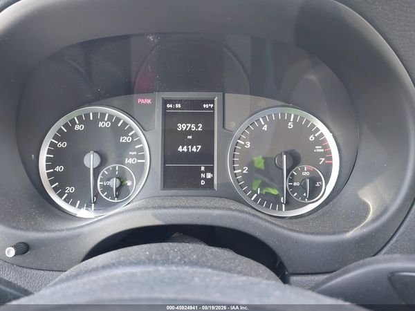 2018 MERCEDES-BENZ METRIS