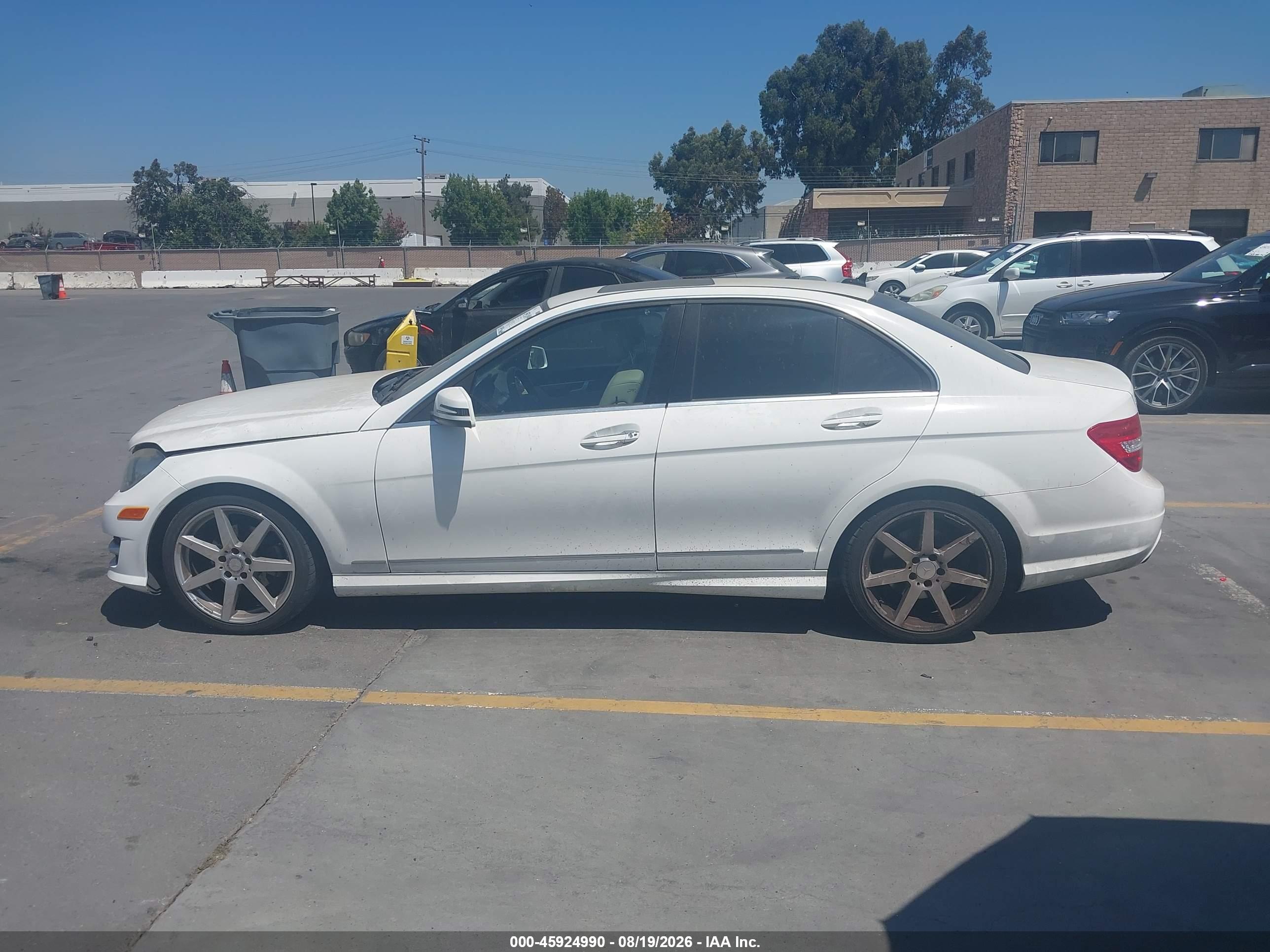 2014 MERCEDES-BENZ C 250 LUXURY/SPORT